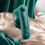 Mini Ferro de Passar Portátil com Spray Bivolt